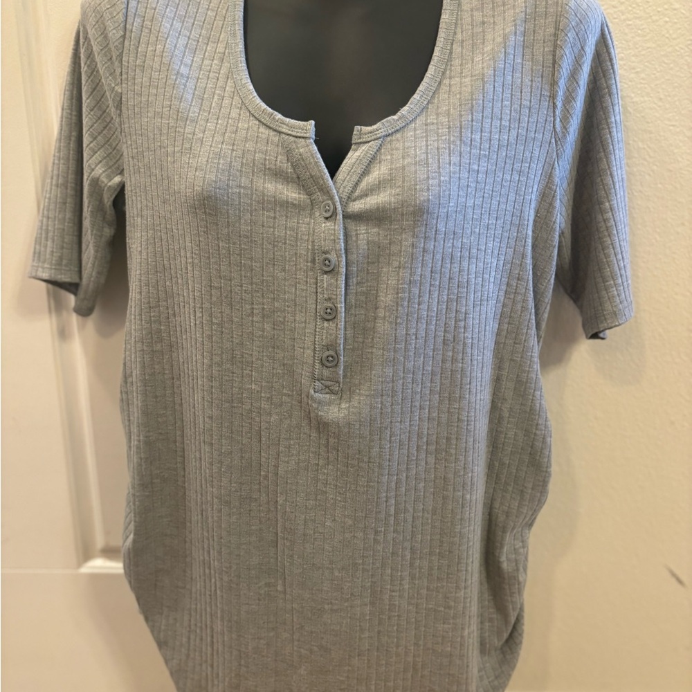 Gray Ribbed Button-Front Women's Top